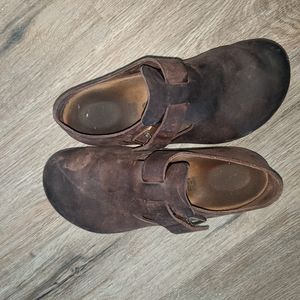 Great condition birk clogs